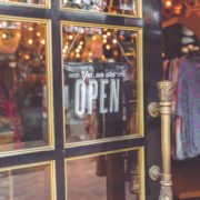 adverteren op eigen bedrijfsnaam